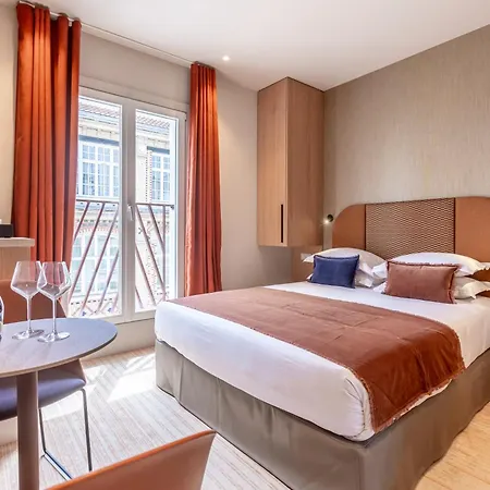 Fl By Sweett מלון 4*