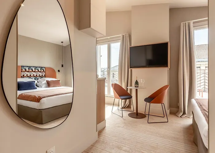 Fl By Sweett Hotel Paris