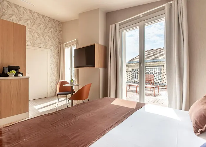 Fl By Sweett Hotel 4*