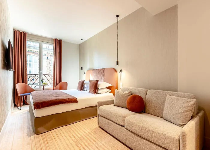 Fl By Sweett Hotel 4*