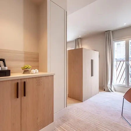 Fl By Sweett 酒店 4*