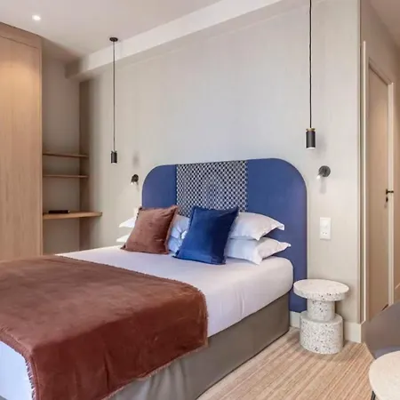 Fl By Sweett Hotel