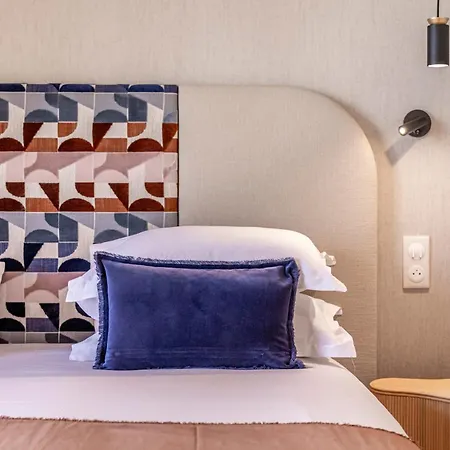 Fl - By Sweett Hotel Paris